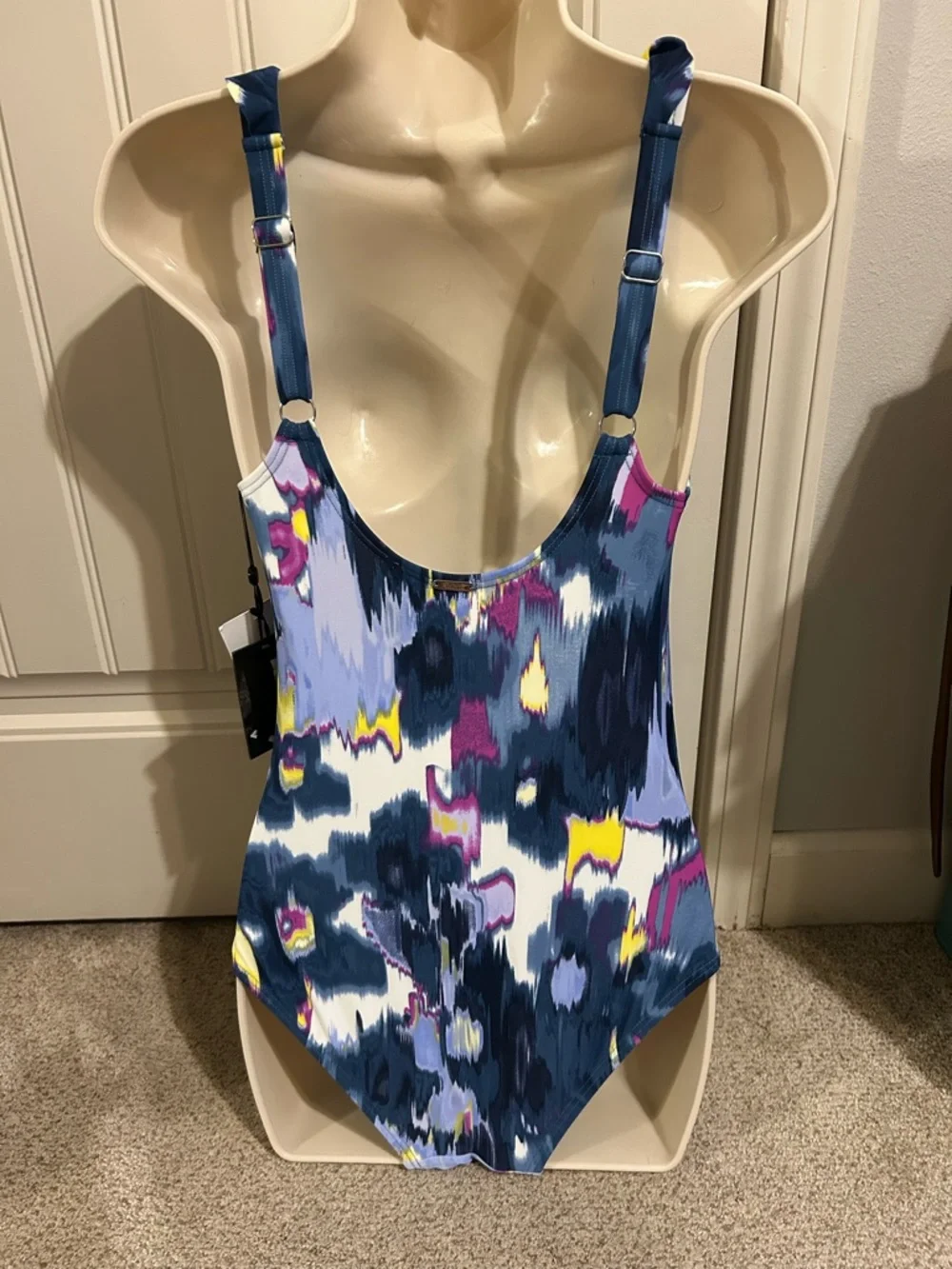 NWT DKNY Donna Karen Ruffled V-Neck One-Piece Swimsuit in Navy Multi Sz 6 - Picture 4 of 5